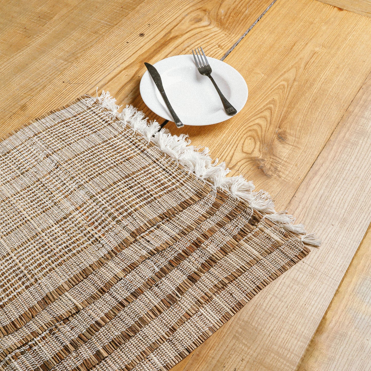 Rectangular White Stripe Seagrass Placemats Set